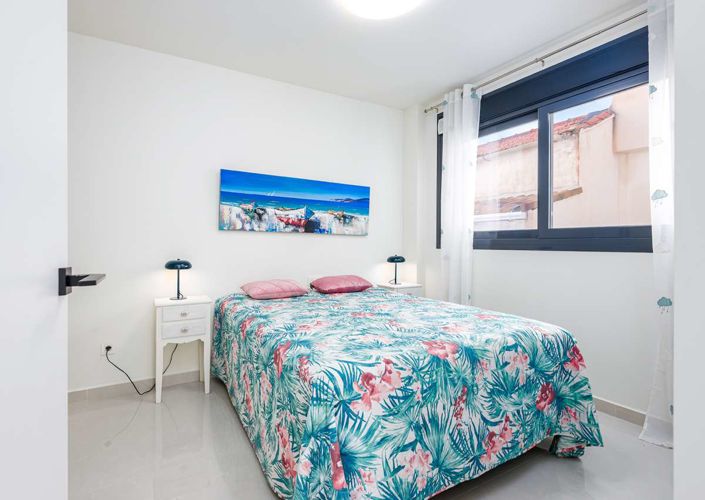 Image No.19-2 Bed Apartment for sale