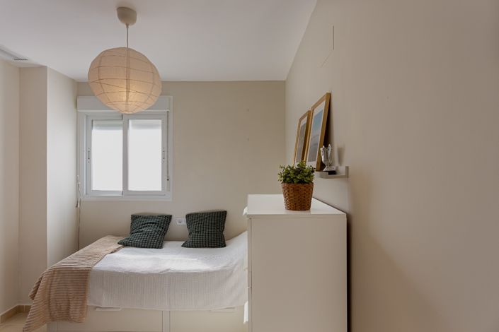 Image No.16-2 Bed Apartment for sale