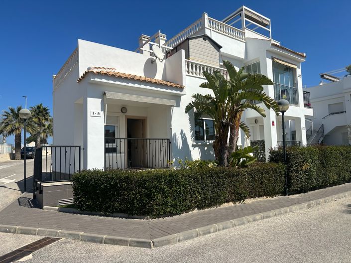 Image No.2-2 Bed Bungalow for sale