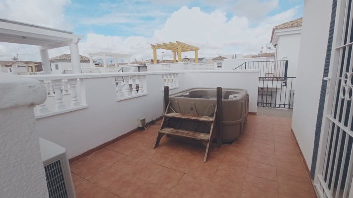 Image No.24-3 Bed Villa for sale