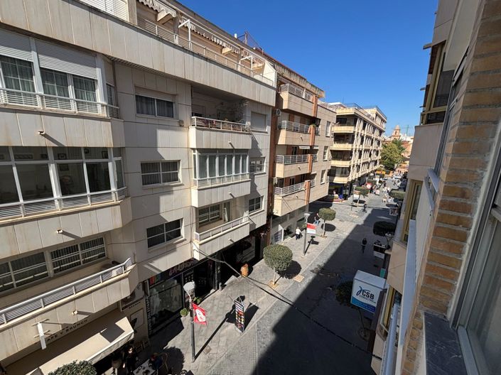 Image No.7-2 Bed Property for sale