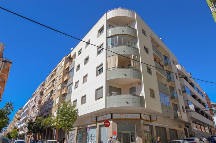 Image No.31-2 Bed Apartment for sale