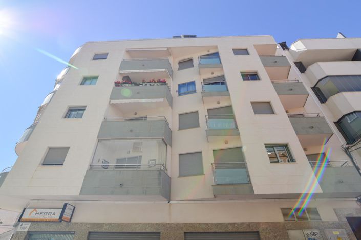Image No.32-2 Bed Apartment for sale