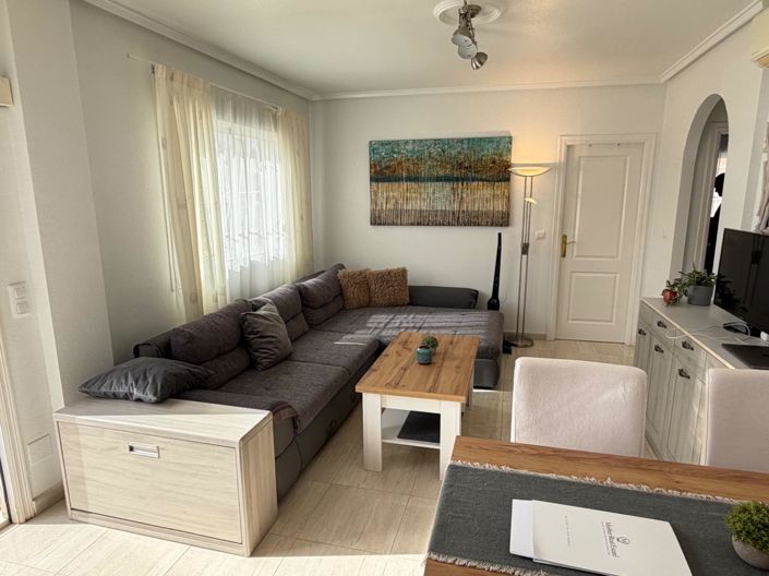 Image No.9-2 Bed House for sale