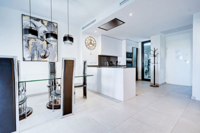 7-aa4cc561180b369757c0bb4af9886cd3