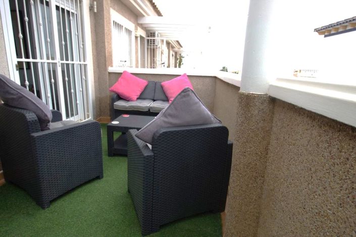Image No.17-3 Bed Townhouse for sale