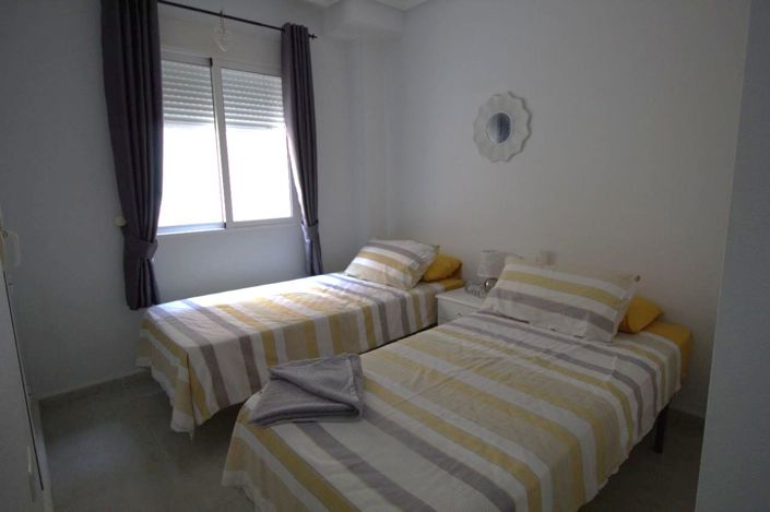 Image No.23-3 Bed Townhouse for sale