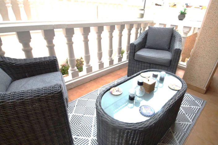 Image No.25-3 Bed Townhouse for sale