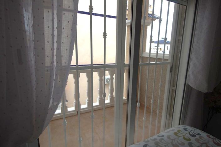 Image No.30-3 Bed Townhouse for sale