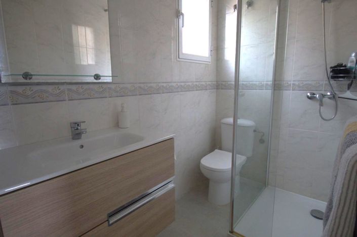Image No.5-3 Bed Townhouse for sale