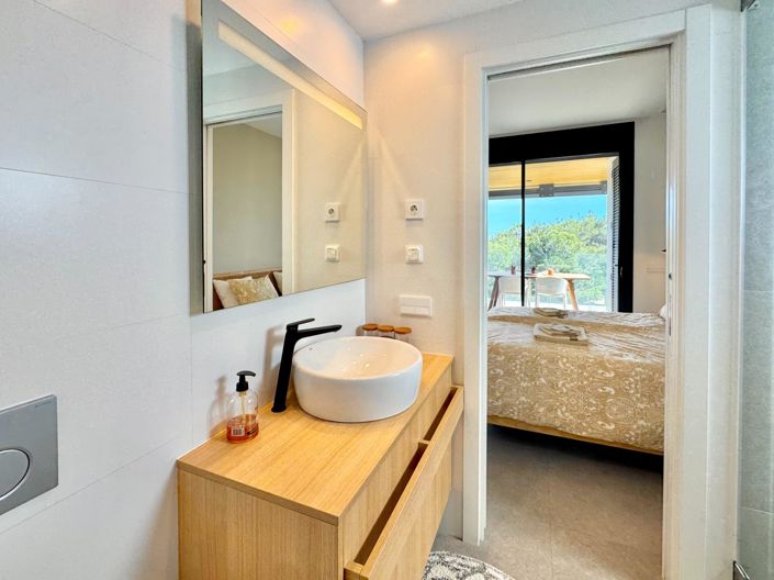 Image No.10-2 Bed Apartment for sale