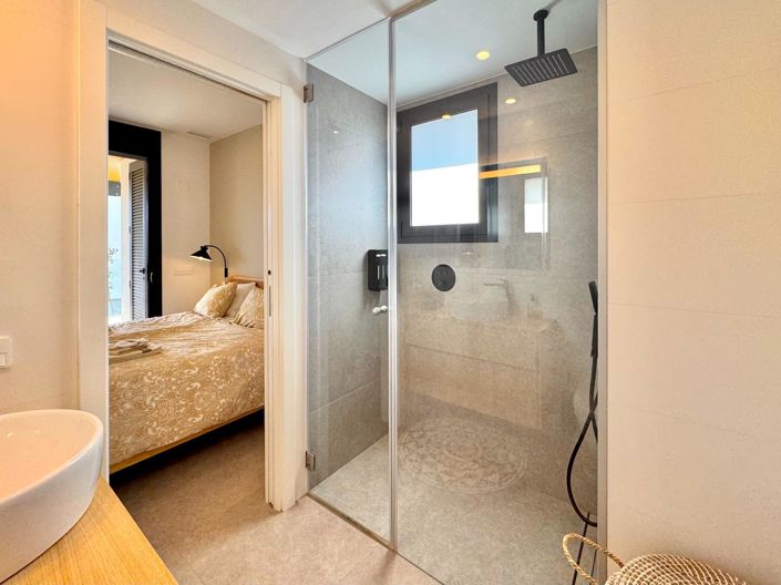 Image No.9-2 Bed Apartment for sale