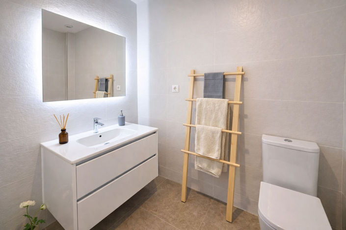 Image No.8-3 Bed Apartment for sale