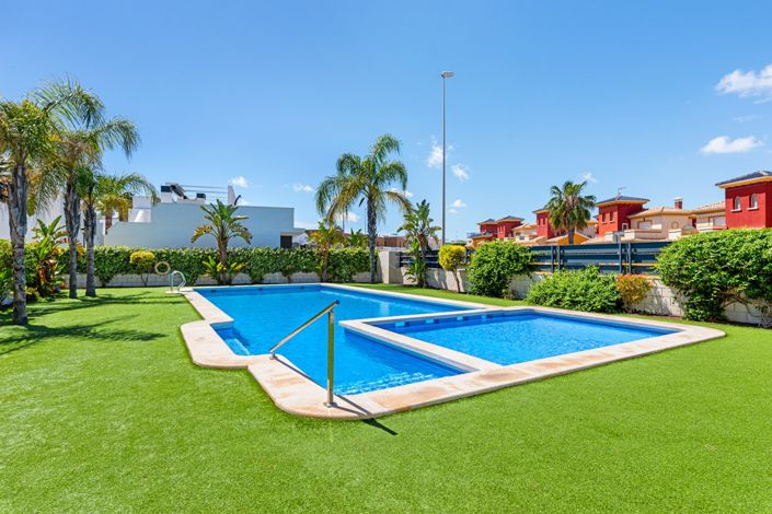 Image No.28-2 Bed Apartment for sale