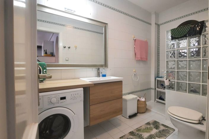 Image No.17-2 Bed Bungalow for sale