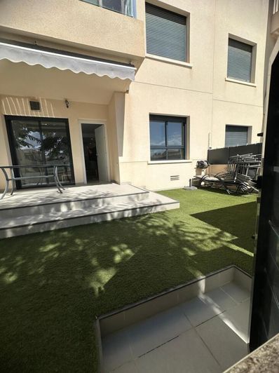 Image No.17-2 Bed Apartment for sale