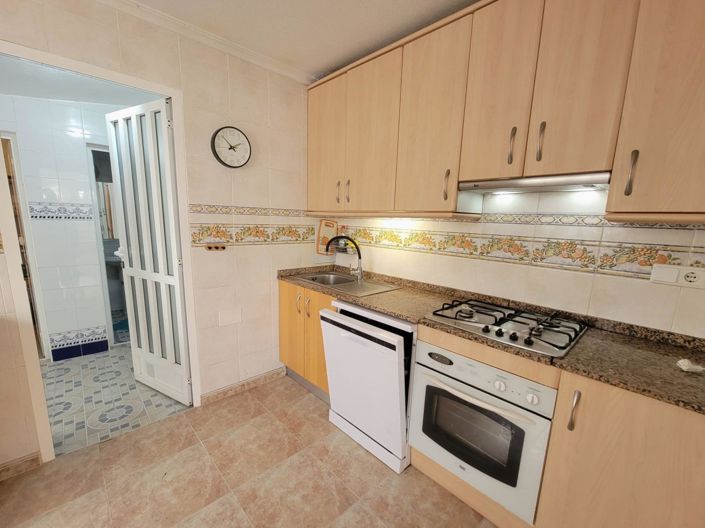 Image No.11-4 Bed Townhouse for sale