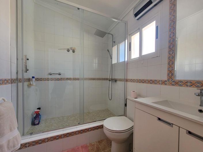 Image No.46-4 Bed Townhouse for sale