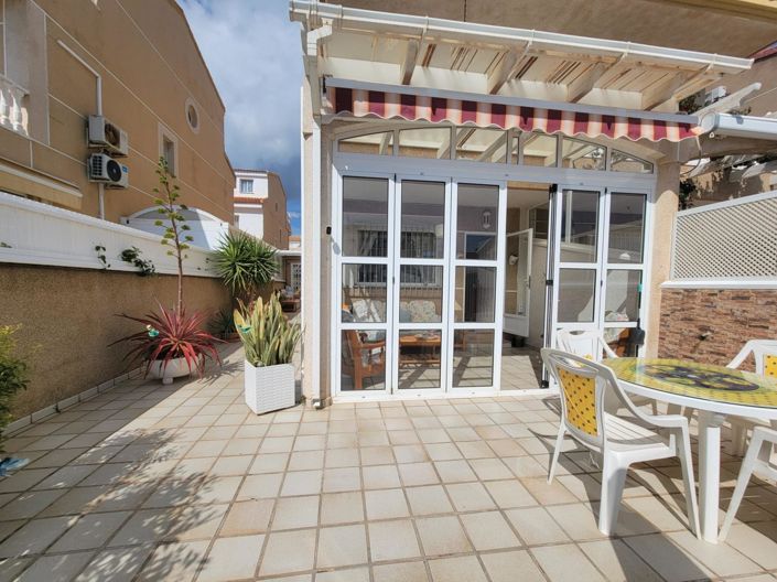 Image No.5-4 Bed Townhouse for sale