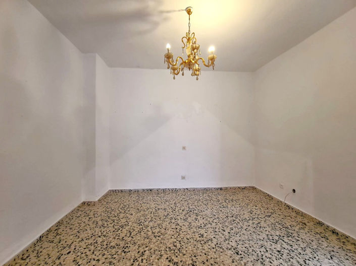Image No.3-3 Bed Villa for sale