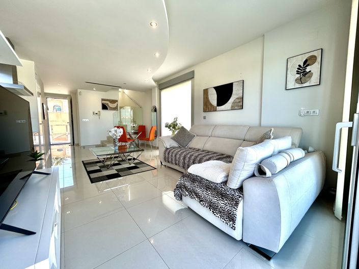 Image No.5-3 Bed Villa for sale