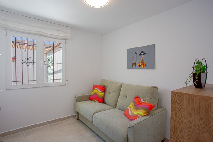 Image No.12-3 Bed Villa for sale