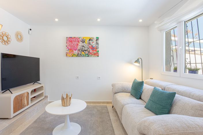 Image No.6-3 Bed Villa for sale