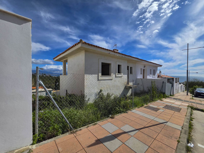 Image No.9-4 Bed Villa for sale