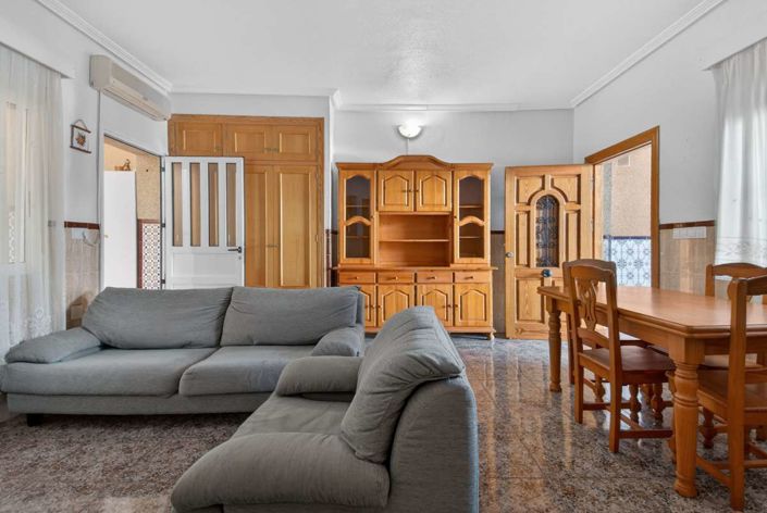 Image No.25-5 Bed Villa for sale