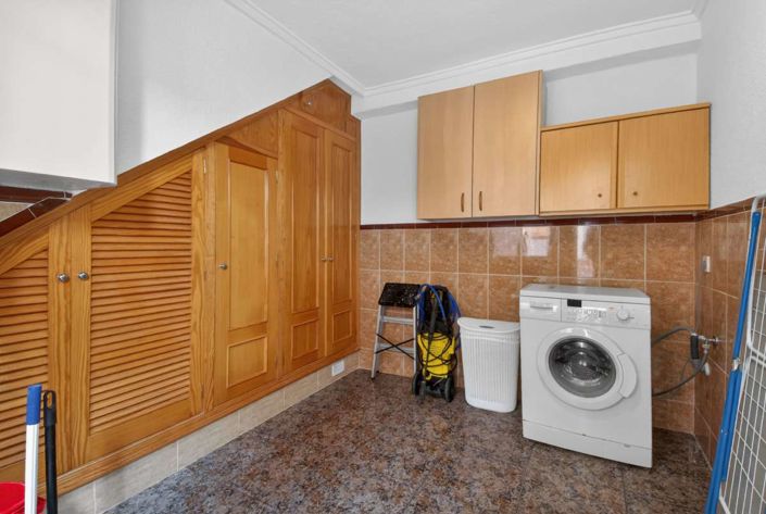 Image No.34-5 Bed Villa for sale