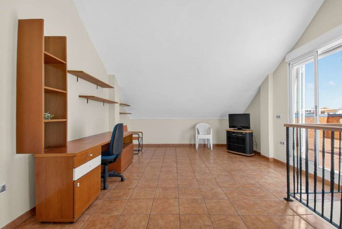 Image No.7-5 Bed Villa for sale