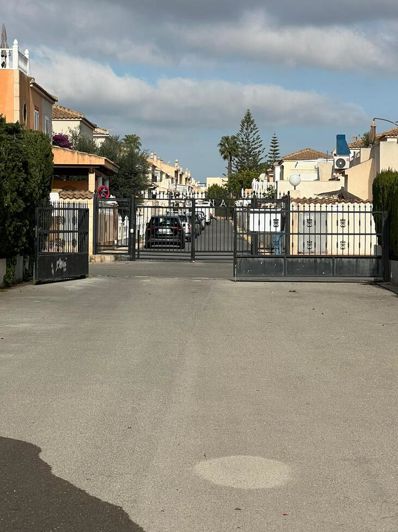 Image No.8-3 Bed Villa for sale