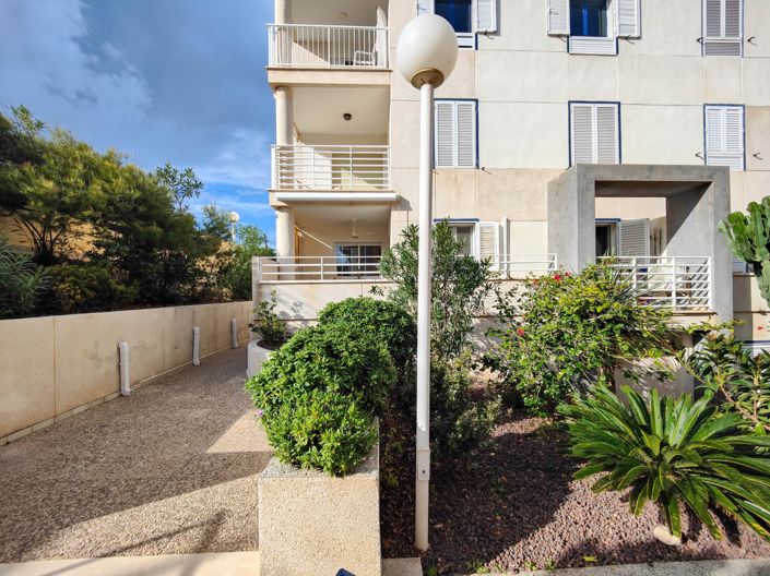 Image No.35-2 Bed Apartment for sale