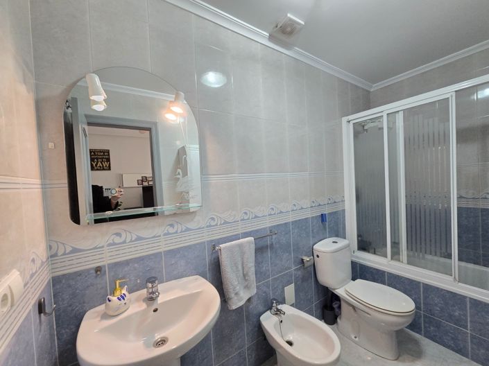 Image No.7-3 Bed Apartment for sale