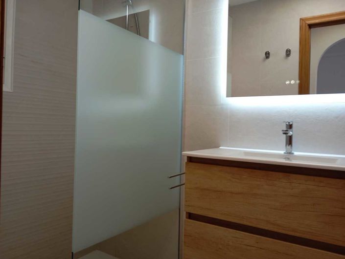 Image No.13-2 Bed House for sale