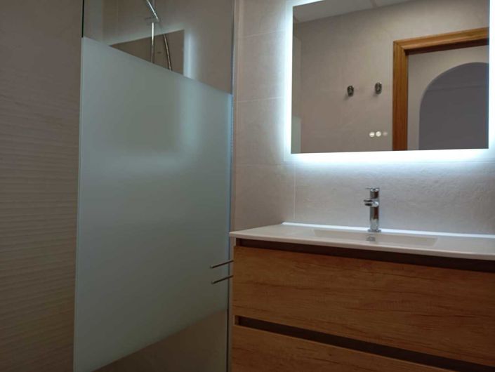 Image No.19-2 Bed House for sale