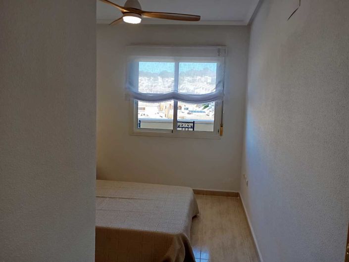 Image No.6-2 Bed House for sale