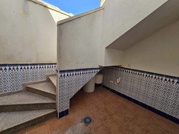 Image No.7-3 Bed Townhouse for sale