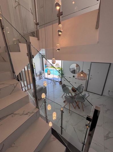 Image No.6-5 Bed Villa for sale