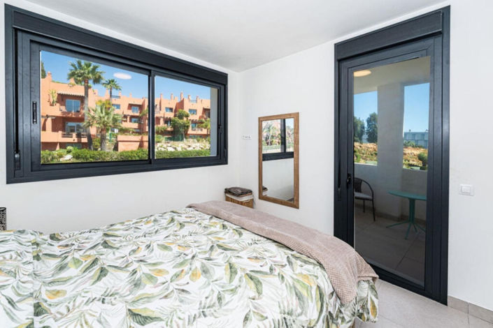 Image No.17-4 Bed Townhouse for sale