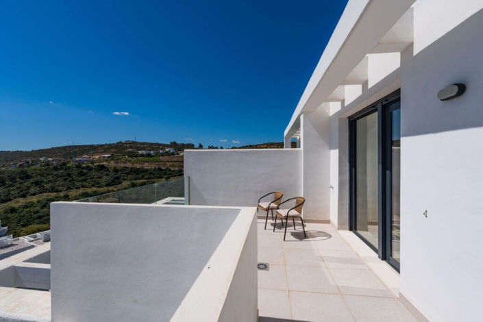 Image No.30-4 Bed Townhouse for sale