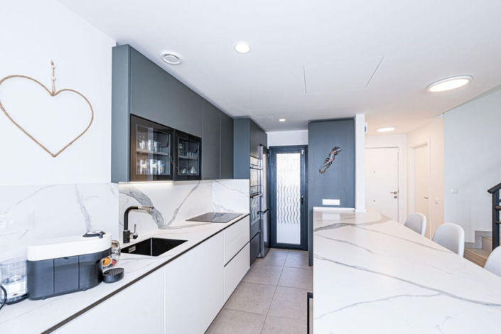 Image No.8-4 Bed Townhouse for sale