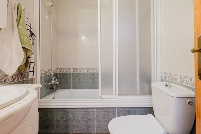 Image No.10-3 Bed Apartment for sale