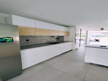 8-e64a9055bba3e77ac8aca3b893cdf826