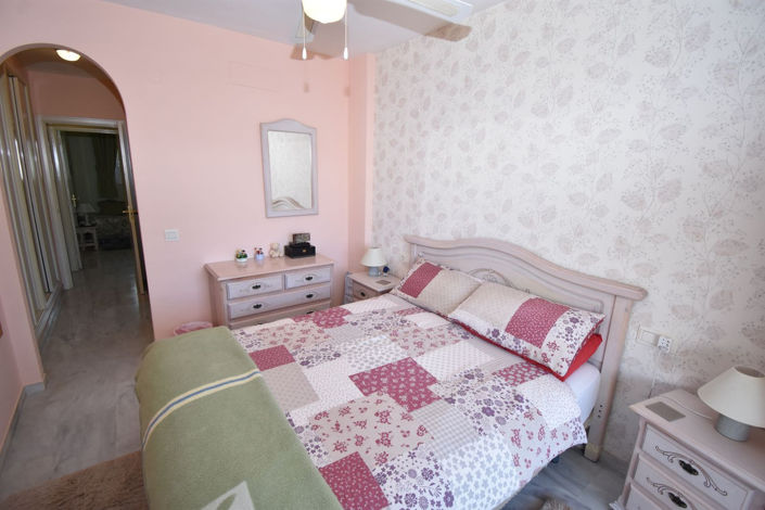 Image No.12-2 Bed Apartment for sale