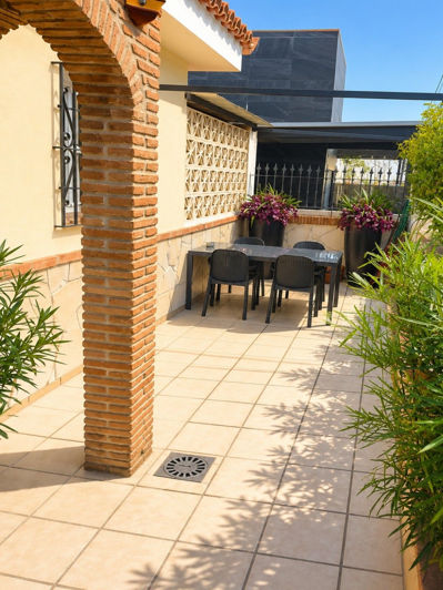 Image No.19-9 Bed House for sale
