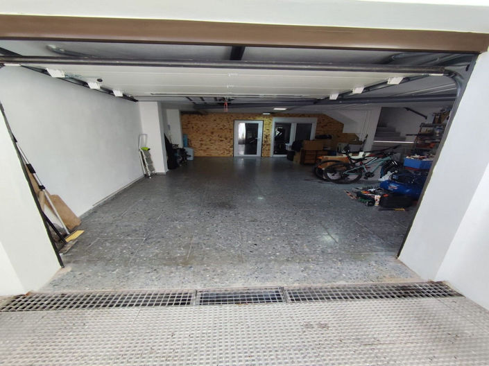 Image No.36-5 Bed House for sale