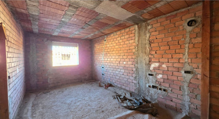 Image No.22-5 Bed House for sale