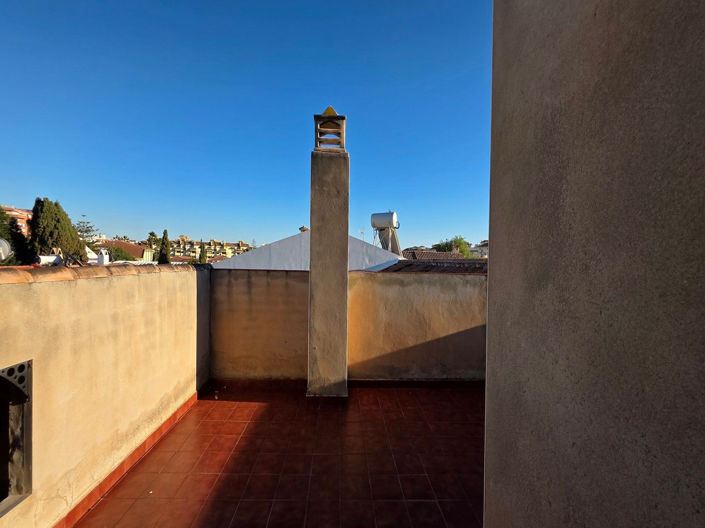 Image No.34-5 Bed Villa for sale