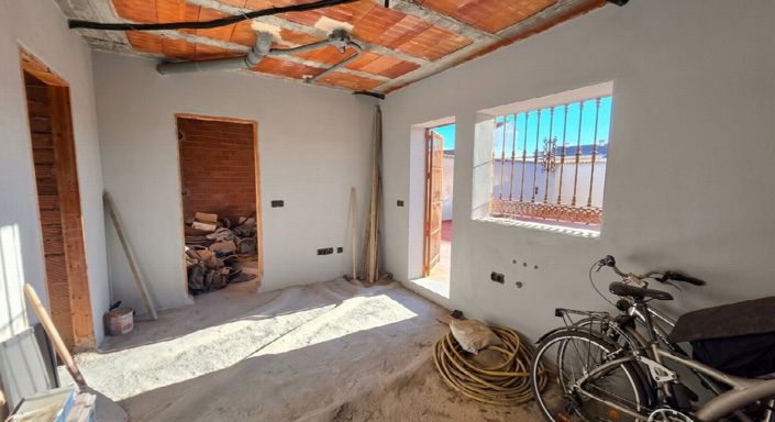 Image No.6-5 Bed Villa for sale